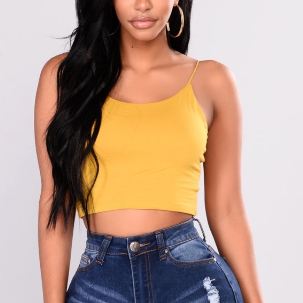 FASHIONNOVA Cropped Cami